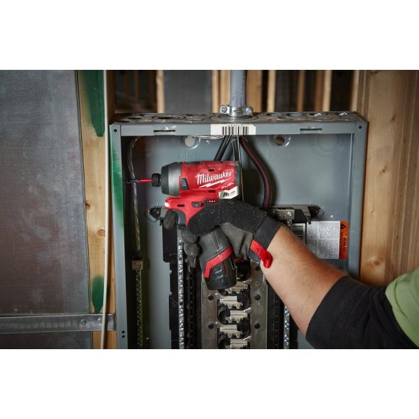 Гвинтокрут акумуляторний 1/4" HEX MILWAUKEE, M12 FID-202X, 147Нм (+ заряд.пристрій, 2 акум.Х 2Аг, HD