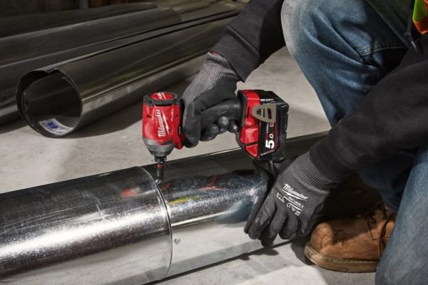 Гвинтокрут акумуляторний 1/4" HEX MILWAUKEE, M18 FID2-0X, 226Нм, (HD кейс)