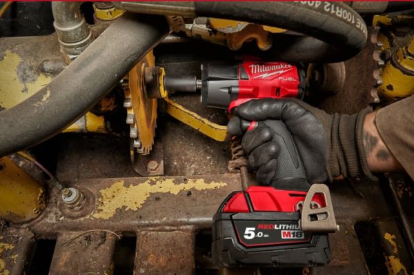 Гайковерт высокомоментный MILWAUKEE 3/8" M18 (745 Hm)  FMTIW2F38-0X