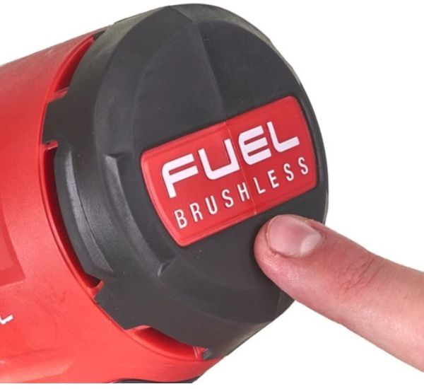 Гайкокрут високомоментний акумуляторний MILWAUKEE 1"(2400 Нм) M18 FUEL з фіксацією кільцем ONE-KEY (+ заряд.пристрій, 2 акум., H