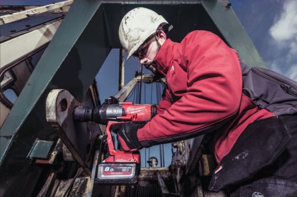 Гайковерт акумуляторний 1 дюйма MILWAUKEE, M18 ONEFHIWF1-0X, 2400Нм (HD кейс)