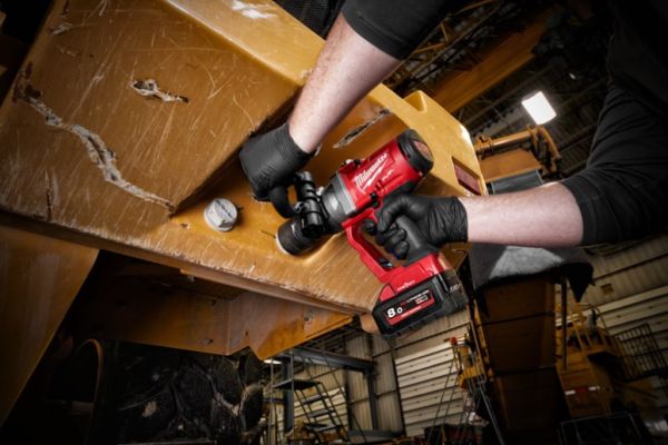 Гайковерт акумуляторний 1 дюйма MILWAUKEE, M18 ONEFHIWF1-0X, 2400Нм (HD кейс)