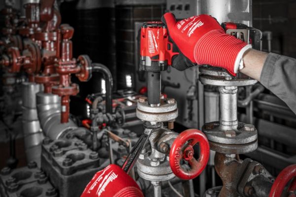 Гайковерт высокомоментный MILWAUKEE 1/2" (339 Нм) MILWAUKEE M18 FUEL FIW2P12-502X с фиксацией пином