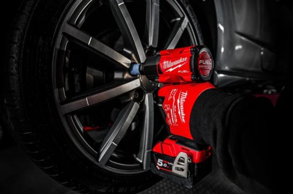 Гайкокрут акумуляторний 1/2" MILWAUKEE, M18 FMTIW2F12-0X, 881Нм (HD кейс)