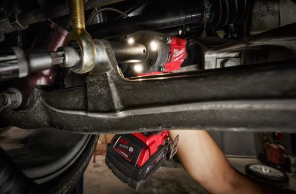 Гайкокрут акумуляторний 1/2" MILWAUKEE, M18 FIW2F12-502X, 339Нм (+зар.пристрій, 2акум.Х 5Аг,HD кейс)