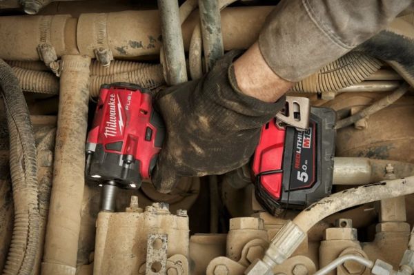 Гайкокрут акумуляторний 1/2" MILWAUKEE, M18 FIW2P12-0X, 339Нм (HD кейс)