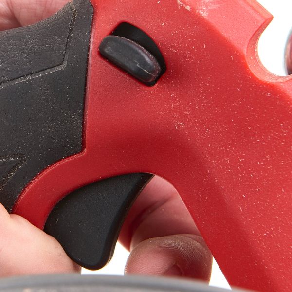 Дисковая пила по дереву и пластику M18 FUEL™ 190 мм MILWAUKEE 4933464725