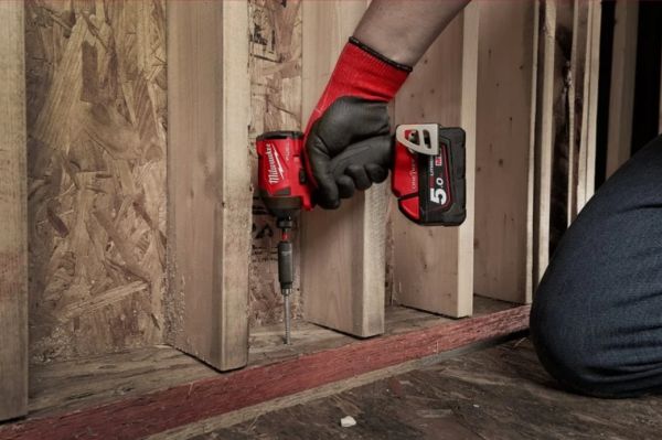 Гвинтокрут акумуляторний 1/4" HEX MILWAUKEE, M18 ONEID2-0X, 226Нм (HDкейс)