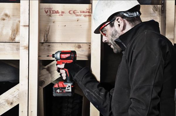 Гвинтокрут акумуляторний 1/4" HEX MILWAUKEE, M18 CBLID-402C, 180Нм