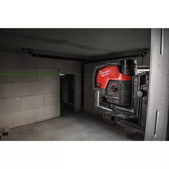 Нівелір лазерний лінійно-точковий акумуляторний MILWAUKEE M12 CLLP-301C (зелений промінь)