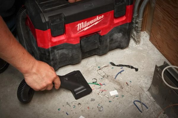 Пилосос акумуляторний MILWAUKEE, M18 VC2-0 для сухого і вологого прибирання