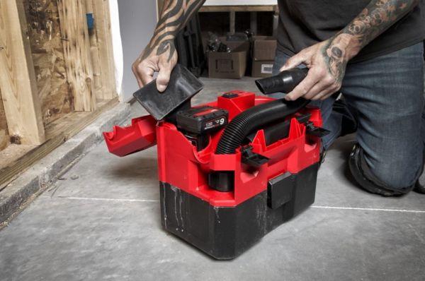 Пилосос акумуляторний MILWAUKEE, M12 FVCL-0