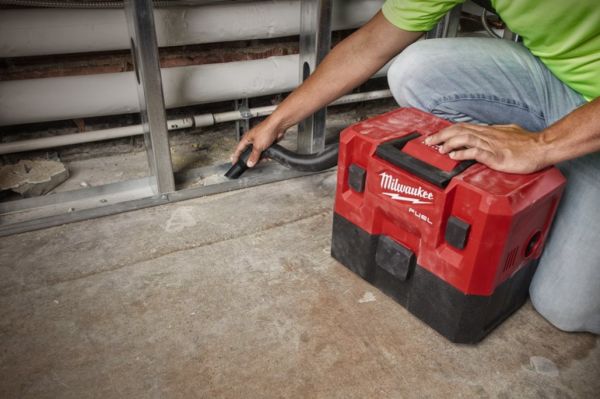 Пилосос акумуляторний MILWAUKEE, M12 FVCL-0