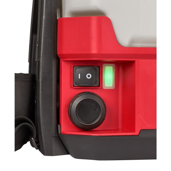 Обприскувач ранцевий акумуляторний (ємність для рідини по бетону) MILWAUKEE, M18 BPFPCCST-0