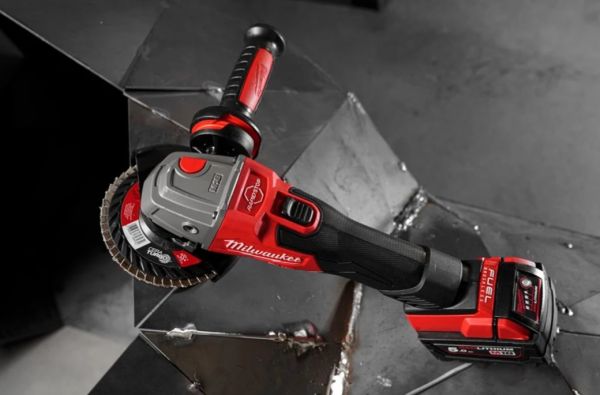 Шліфмашина кутова акумуляторна MILWAUKEE M18 FSAG125XB-0X  діаметр 125 мм (HD кейс)