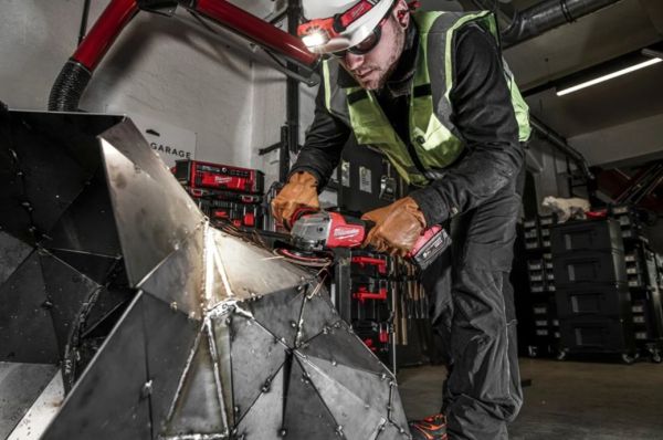 Шліфмашина кутова акумуляторна MILWAUKEE, M18 ONEFSAG125XPDB-0X, діаметр 125мм (HD кейс)