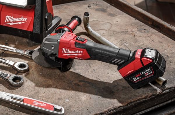 Шліфмашина кутова акумуляторна MILWAUKEE, M18 ONEFSAG125XB-0X, діаметр125мм (HDкейс)