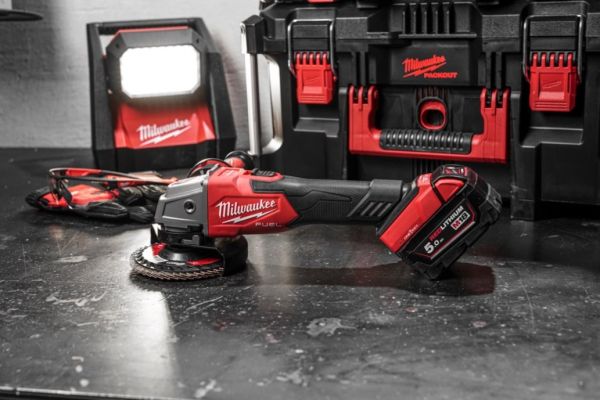 Шліфмашина кутова акумуляторна MILWAUKEE, M18 ONEFSAG125XB-0X, діаметр125мм (HDкейс)