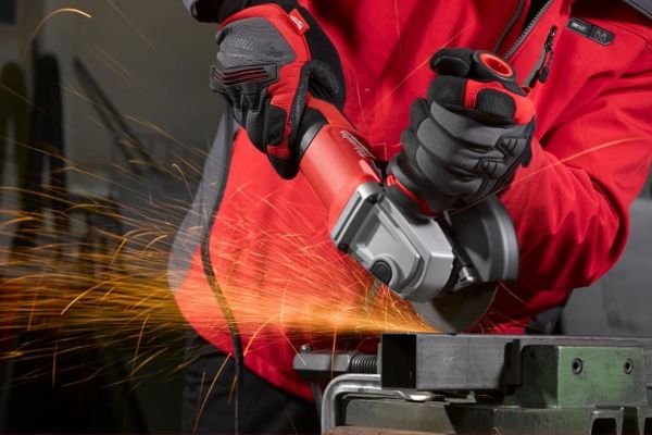 Шліфмашина кутова MILWAUKEE, AGV 13-125 XE, 1250Вт, 125 мм з регулюванням обертів