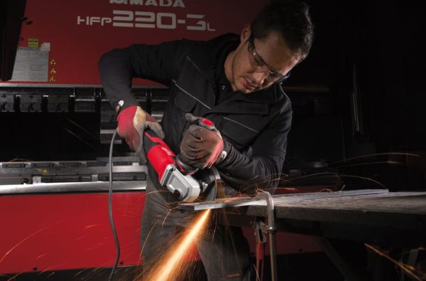 Шліфмашина кутова MILWAUKEE, AGV 15-125 XE, 1550Вт, 125мм