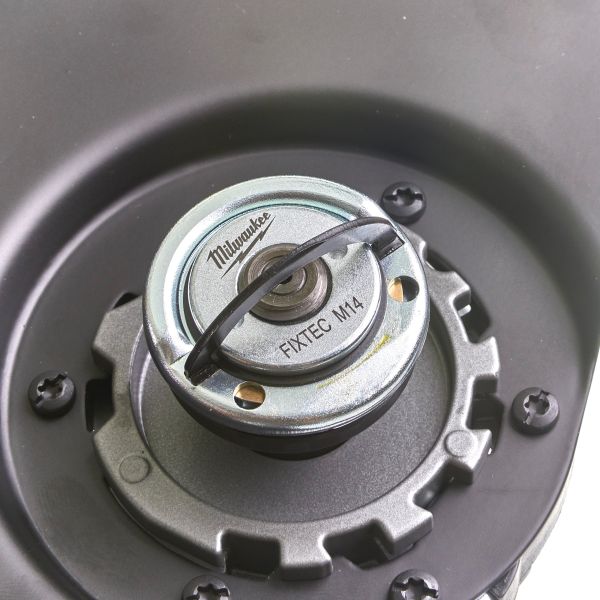 Шліфмашина кутова акумуляторна MILWAUKEE, M18 FLAG230XPDB-121C, діаметр 230мм (+зар.пр., 1акум.Х12Аг, кейс)