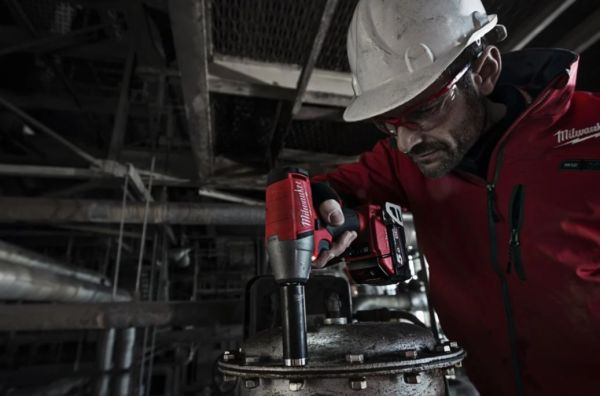 Гайкокрут акумуляторний 1/2" MILWAUKEE, M18 ONEIWF12-502X, 300Нм (+ заряд.пристрій, 2 акум.Х 5Аг, HD