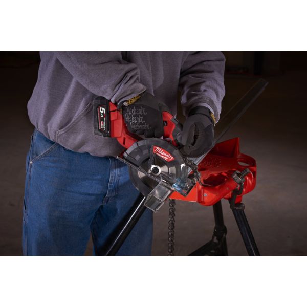 Пила дискова ручна по металу акумуляторна по металу MILWAUKEE M18 FMCS-502X Ø150мм (+ диск, HD кейс)