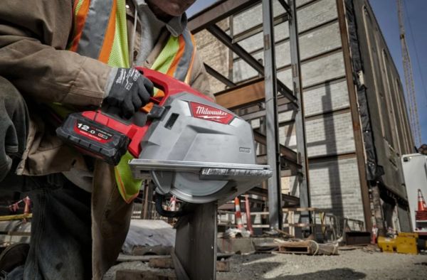 Циркулярная пила по металлу MILWAUKEE M18 FUEL FMCS66-0C 66мм 4933472110 (+ аксесуари, HD кейс)
