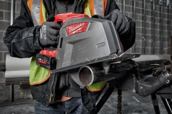 Циркулярная пила по металлу MILWAUKEE M18 FUEL FMCS66-0C 66мм 4933472110 (+ аксесуари, HD кейс)