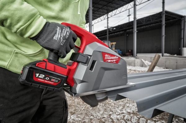Циркулярная пила по металлу MILWAUKEE M18 FUEL FMCS66-0C 66мм 4933472110 (+ аксесуари, HD кейс)