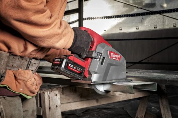 Циркулярная пила по металлу MILWAUKEE M18 FUEL FMCS66-0C 66мм 4933472110 (+ аксесуари, HD кейс)
