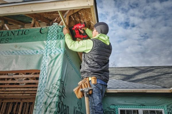 Степлер скобозабивний акумуляторний MILWAUKEE M18 FUEL FNCS18GS-202X 4933471940