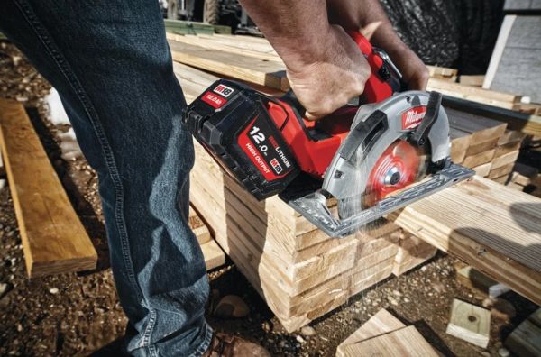 Акумулятор Li-Ion HIGH OUTPUT MILWAUKEE, M18 HB12 (12Аг)