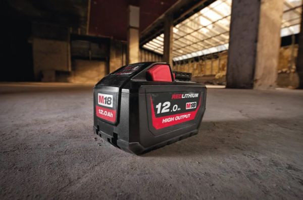 Акумулятор Li-Ion HIGH OUTPUT MILWAUKEE, M18 HB12 (12Аг)
