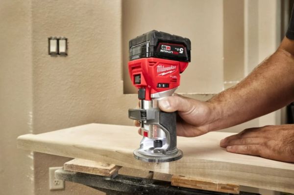 Фрезер кромкувальний акумулятрний MILWAUKEE, M18 FTR8-0X, цанга 6/8мм