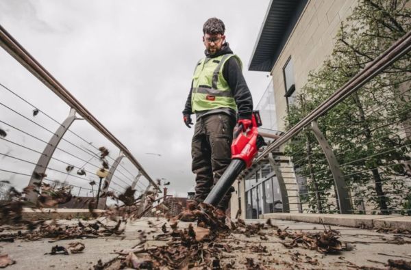 Повітродувка акумуляторна безщіткова MILWAUKEE, M18 FBL-0