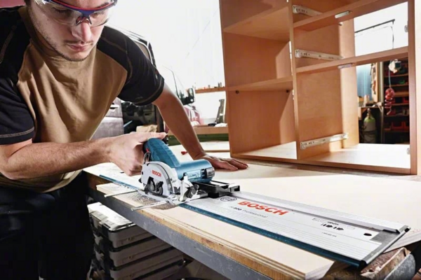 Пила дискова акумуляторна Bosch GKS 12V-26 (0.615.990.M41)