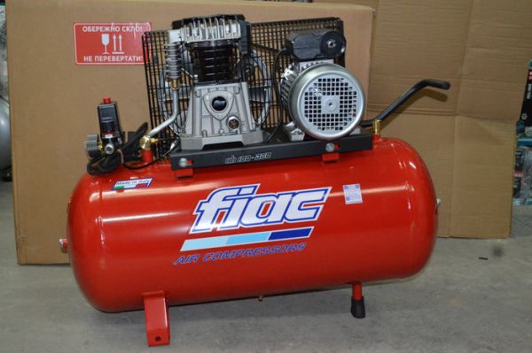Компресор поршневий FIAC AB 150-360 T (380V) 10 бар, продуктивність 21 м3/годину