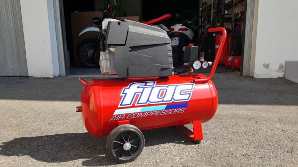 Компресор поршневий FIAC 10 бар, продуктивність 15 м3/годину