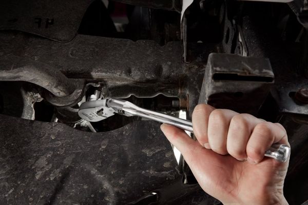 Тріскачка шарнирна для головок ⅜″ MILWAUKEE, 304мм