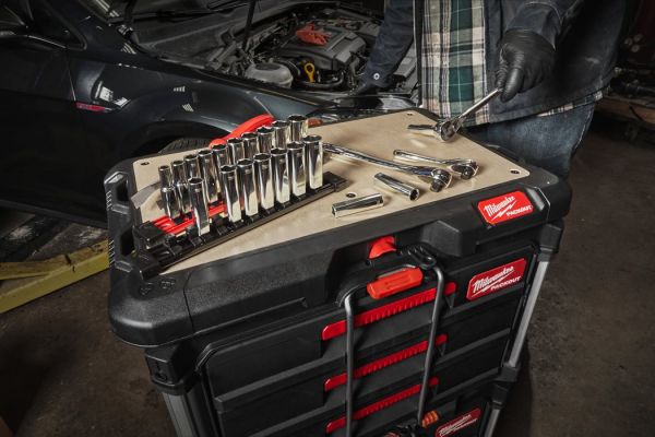 Набір головок торцевих дюймових 3/8'' MILWAUKEE, подовжених на планці (10шт)