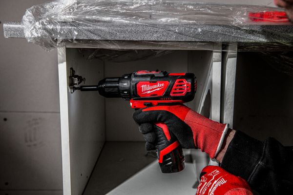 Дриль-шурупокрут MILWAUKEE M12 BDD-152C PROMOTION IN2