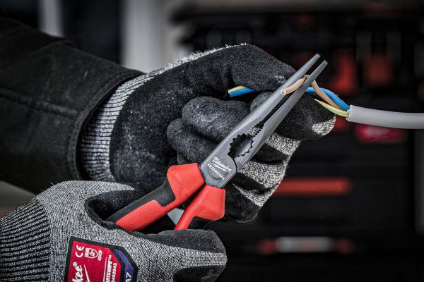 Плоскогубці з довгими губками 205 мм MILWAUKEE