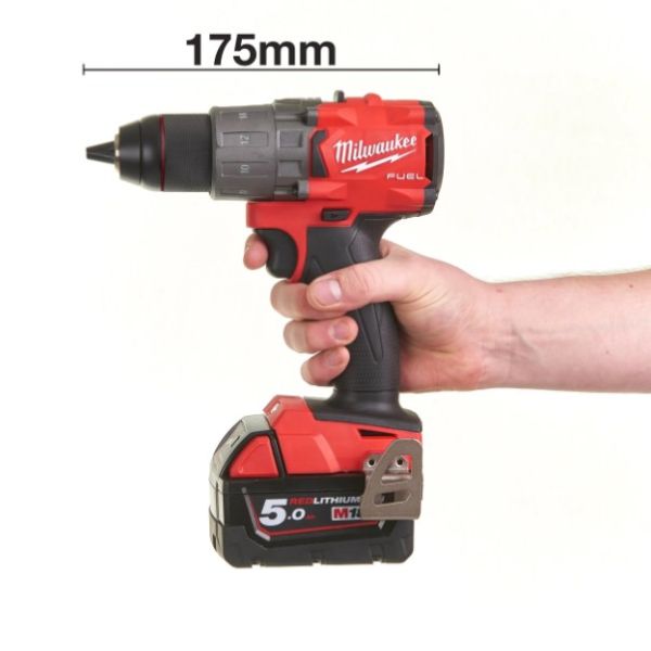 Дриль-шуруповерт акумуляторний M18FDD2-402C крутий. мом.135 Нм MILWAUKEE