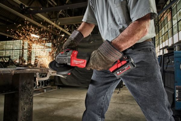 Кутошліфувальна машина акумуляторна MILWAUKEE M18FHSAG125XPDB-0