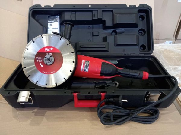 Кутова шліфувальня машина MILWAUKEE 230 мм AG22-230DMS-DSET с диском