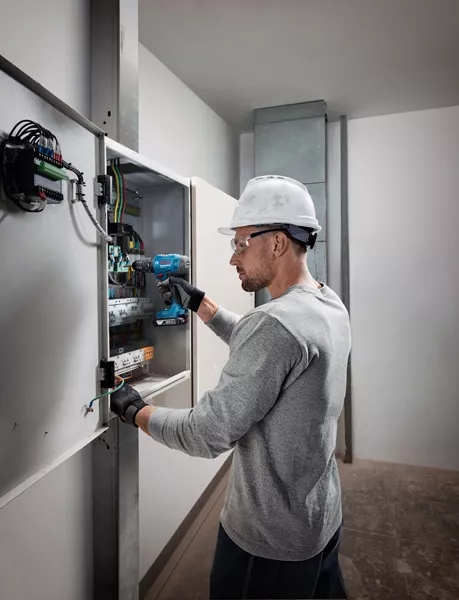 Шуруповерт ударний акумуляторний Bosch GSB 183-LI 18В 2х2А·год (0.601.9K9.100)
