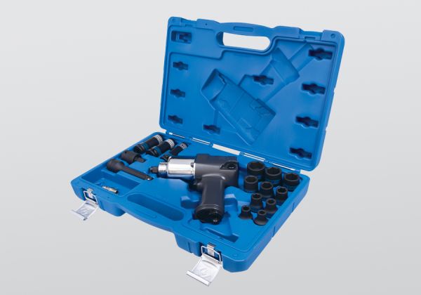 Пневматичний гайковерт 1/2" набір головки в кейсі 17 предметів 44106AMP01