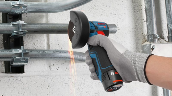 Набір акумулятора та зарядного пристрою Bosch GBA, 1х18В 2Аг, 1х18В 4Аг, ЗУ GAL 12V-40