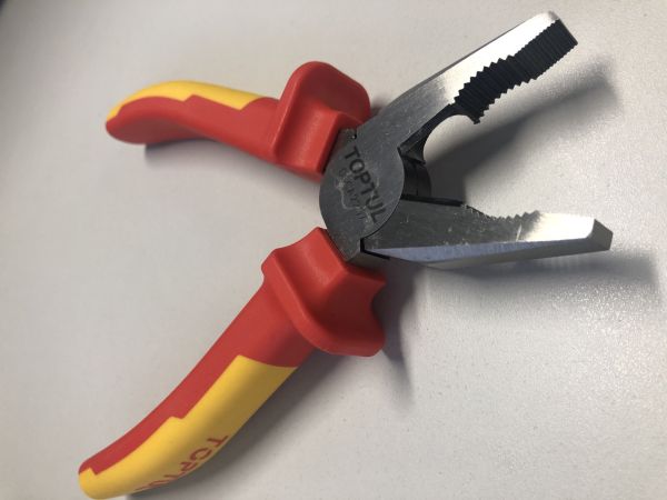 Пасатижі електрика 7" 1000V VDE TOPTUL DGCA2207